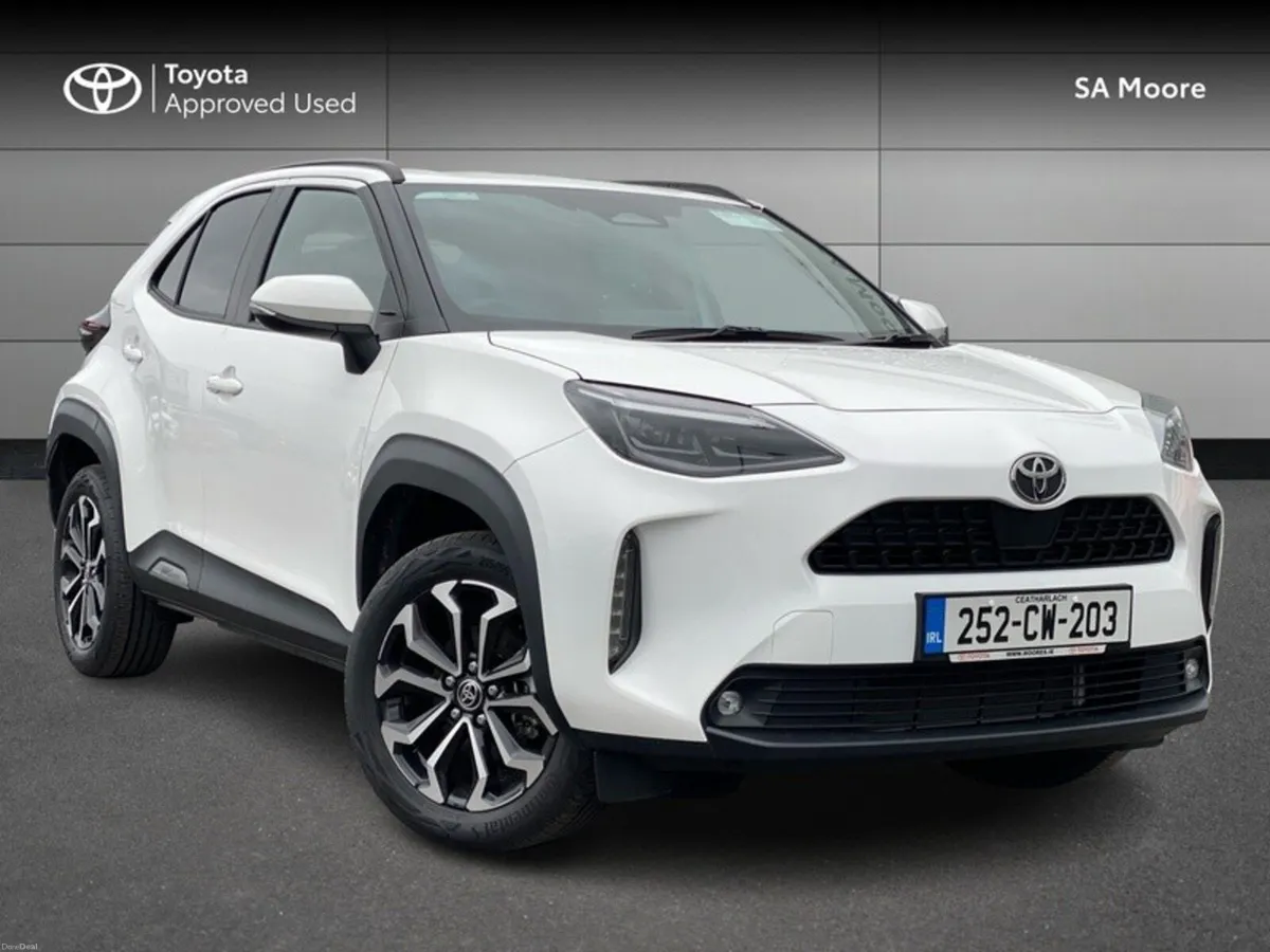Toyota Yaris Cross LUNA SPORT - DEMO SALE NOW ON - Image 1