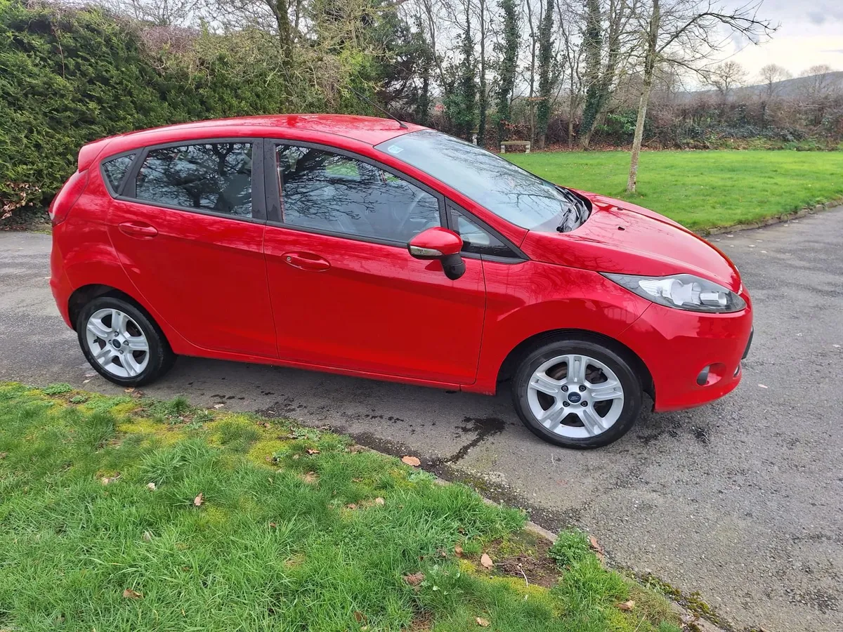 Ford Fiesta 2010 - Image 4