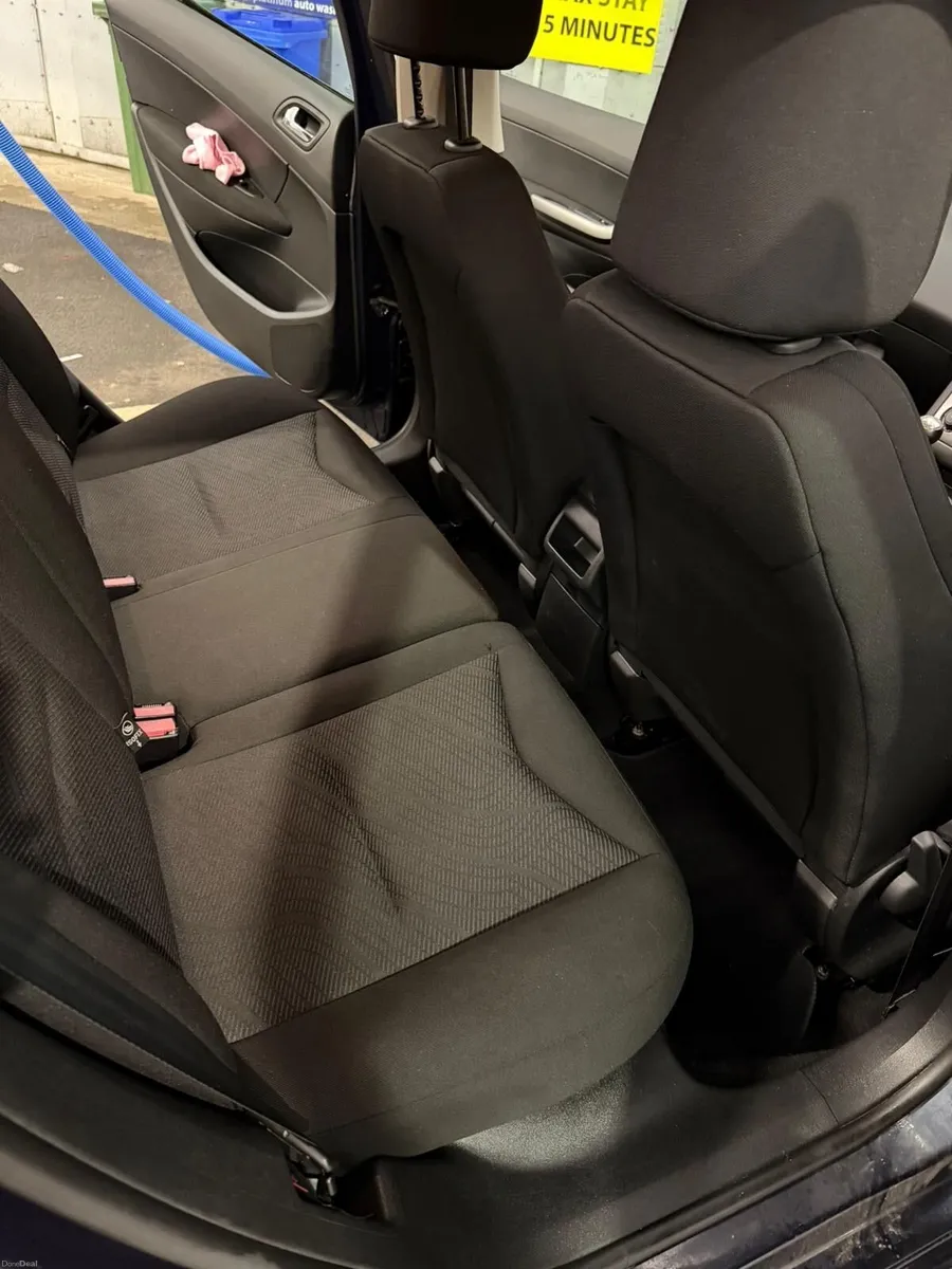 Peugeot 308 2013 - Image 3