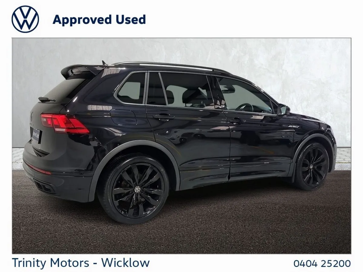 Volkswagen Tiguan ** STUNNING SUV ** R-LINE ** 2.0 - Image 3