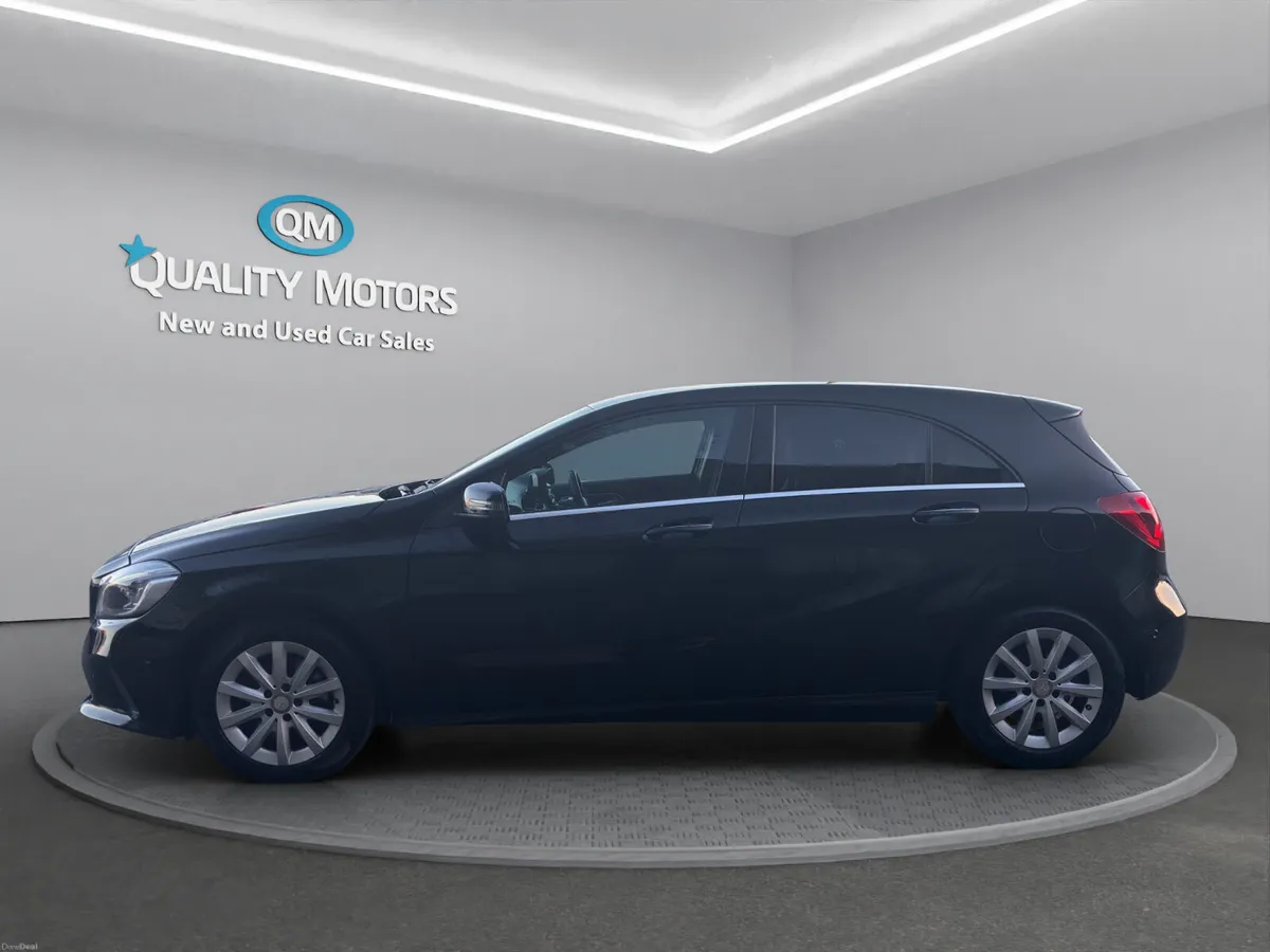 2017 MERC A180 (S16) - Image 4