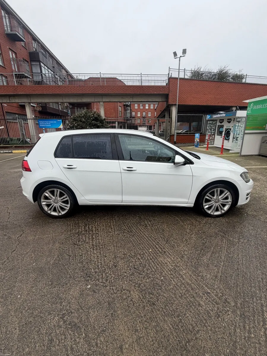 Volkswagen Golf 2014 - Image 2