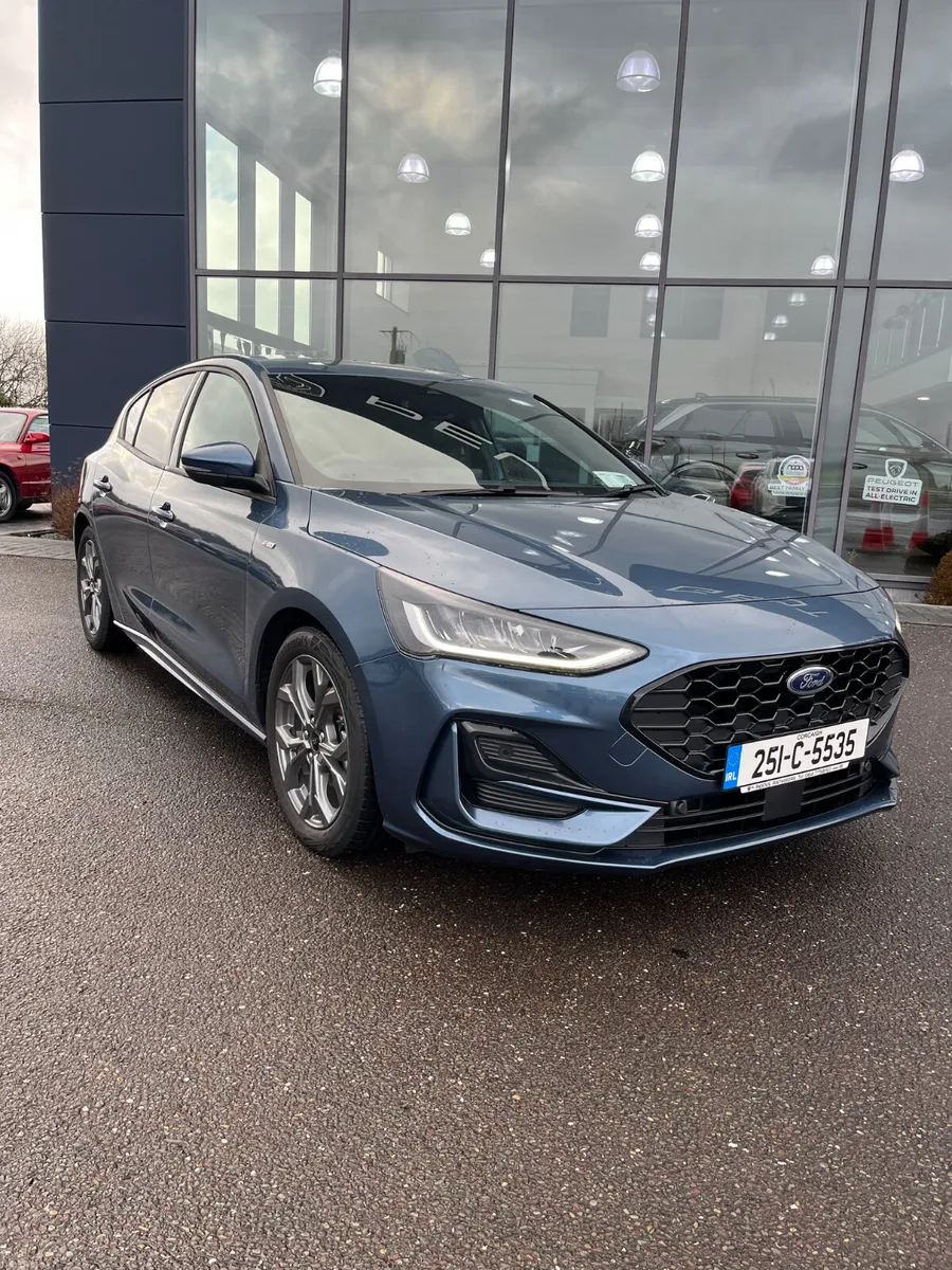 Ford Focus 2025 - Image 1