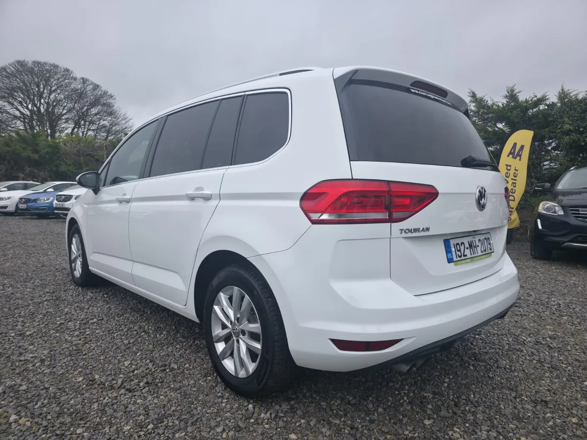 Volkswagen Touran 2019 - Image 3