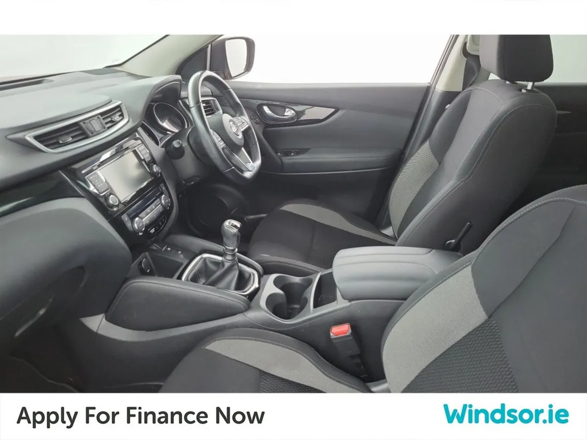 Nissan Qashqai 1.3 PET SE - Image 4