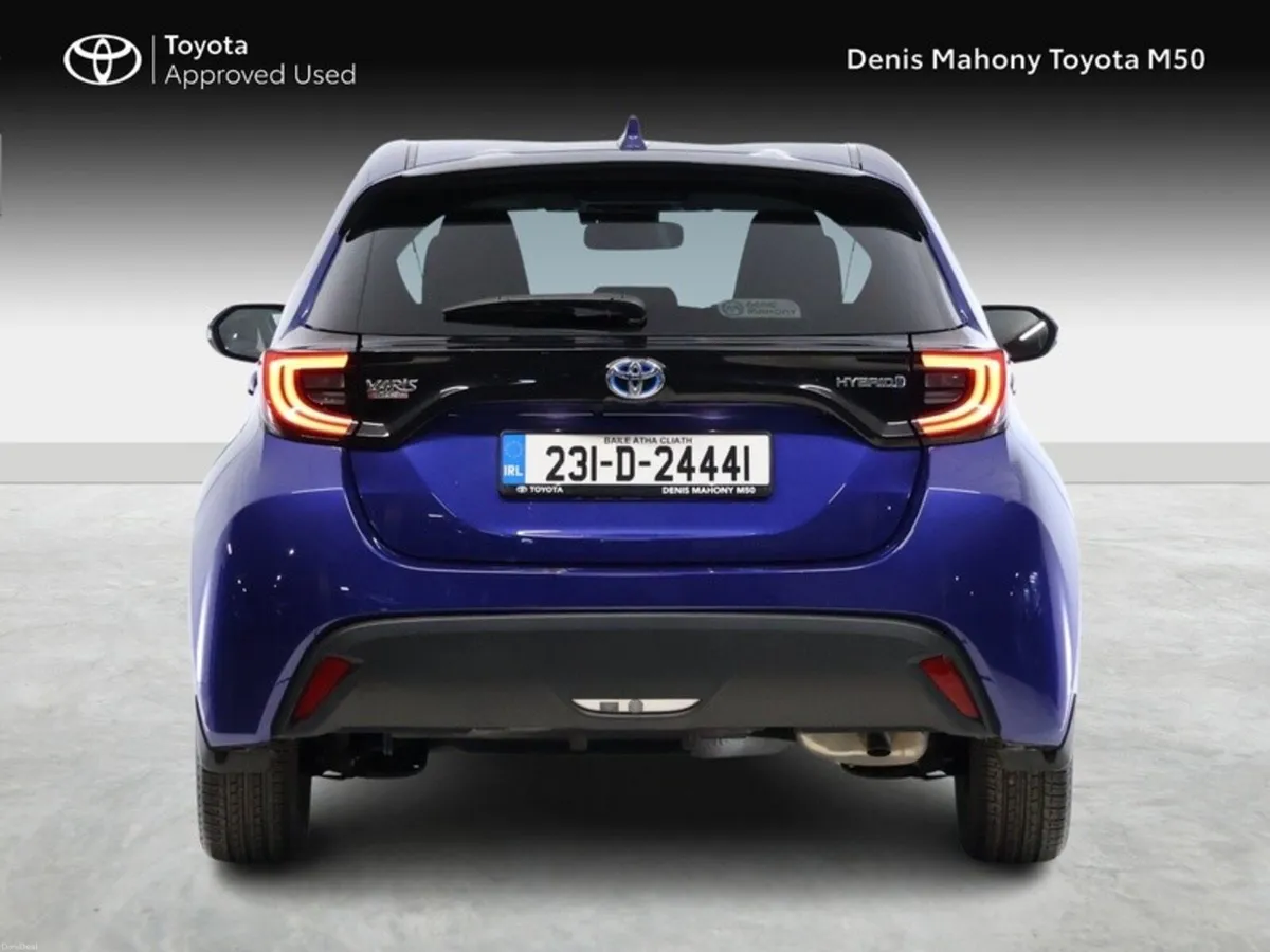 Toyota Yaris Luna Sport Hybrid - Image 4