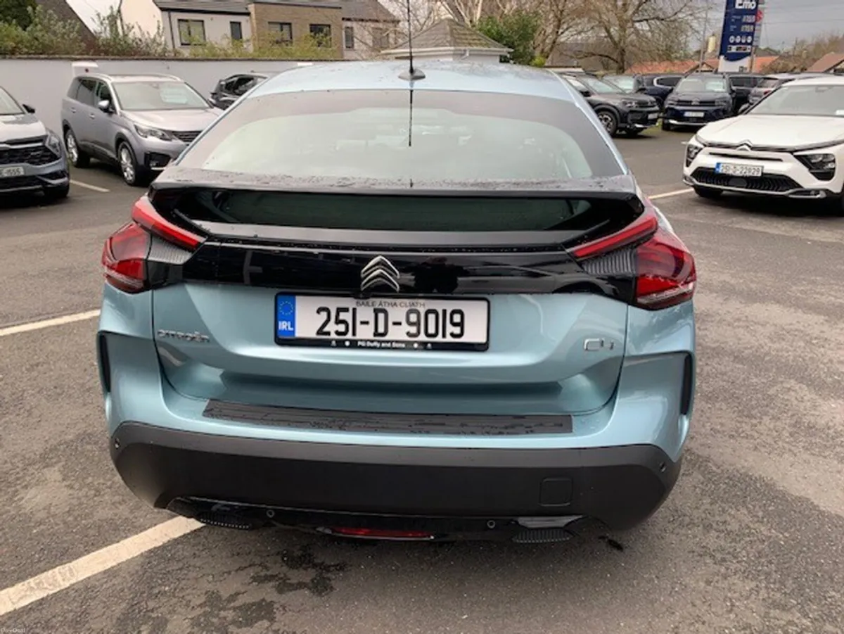 Citroen e-C4 EFEEL PACK 50KWH 136BHP MY26 - Image 4