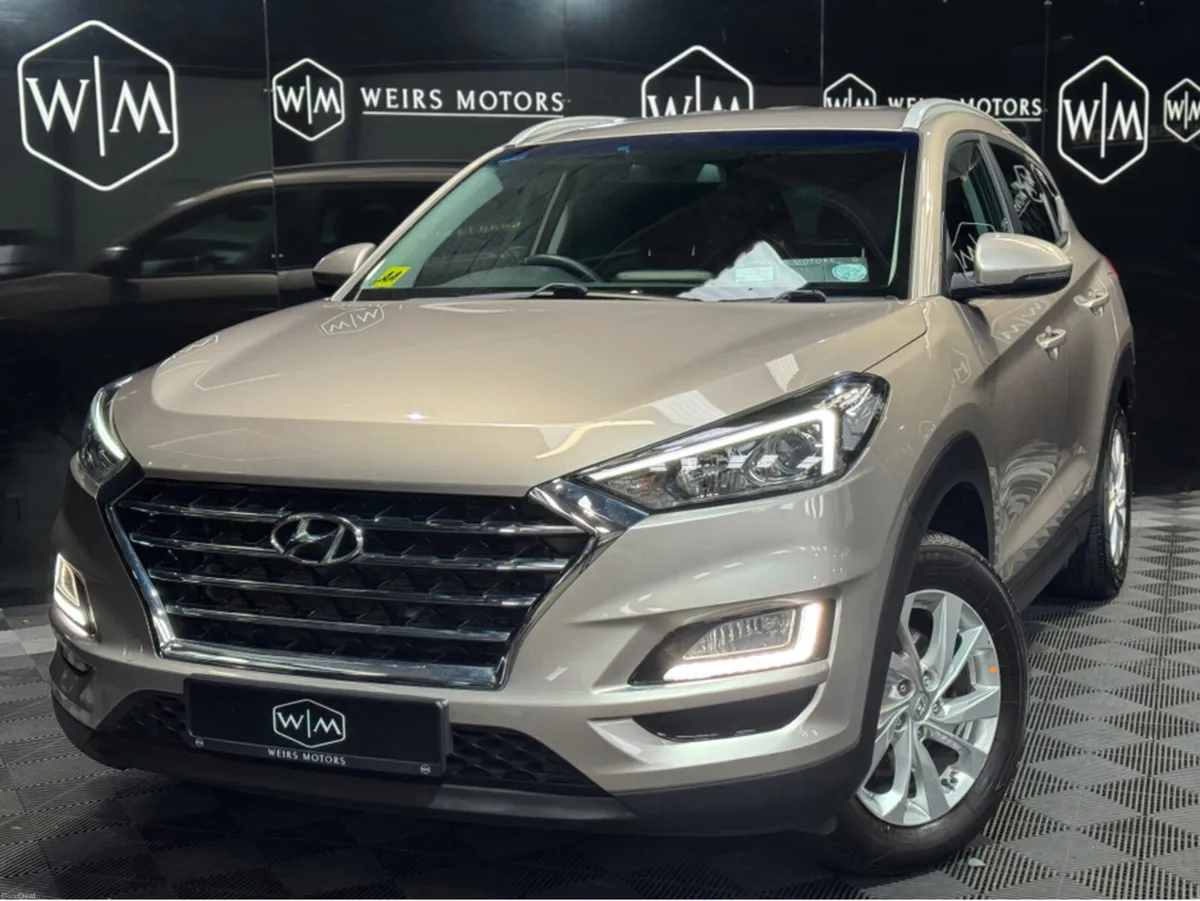 Hyundai Tucson EXECUTIVE LEATHER SEATS 1.6 PETROL - Image 2
