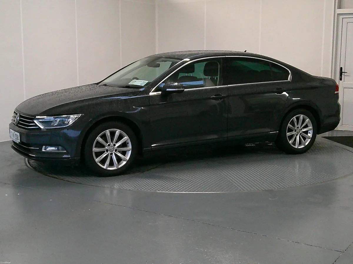Volkswagen Passat 2015 - Image 3