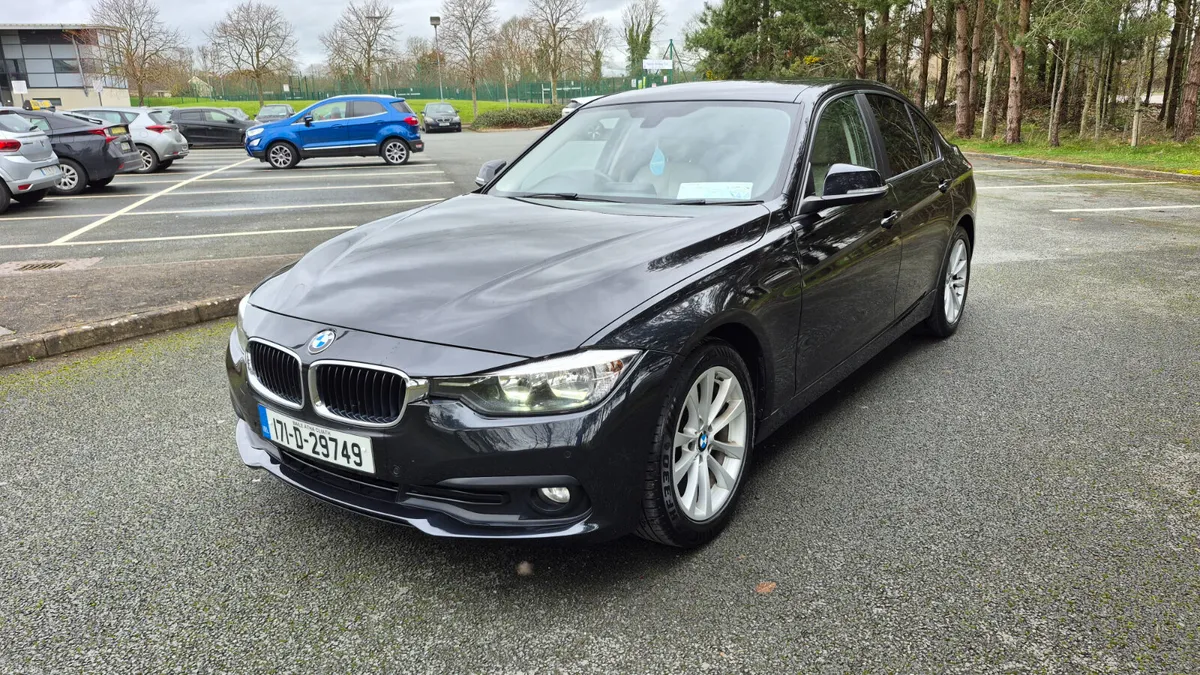 2017 BMW 318d Automatic Leather - Image 3
