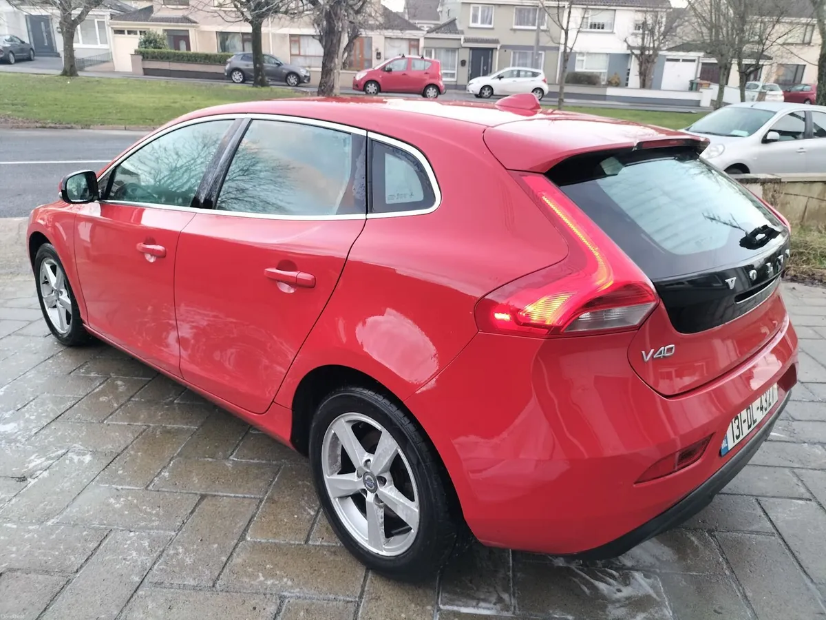 Volvo V40 2013 - Image 4