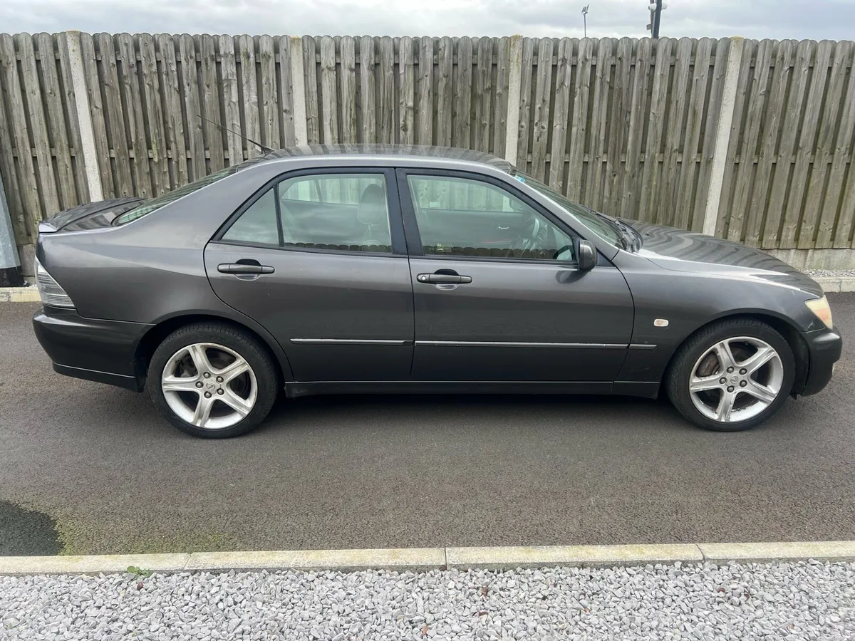 2003 Lexus is200 manual low mileage - Image 2