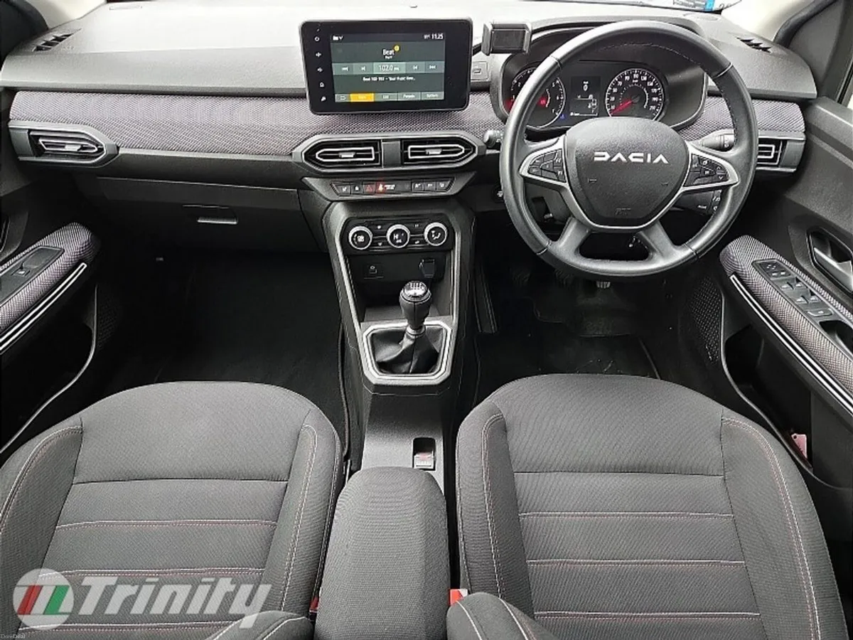 Dacia Jogger 7 SEATS** ONE OWNER FROM NEW ** EXTRE - Image 2