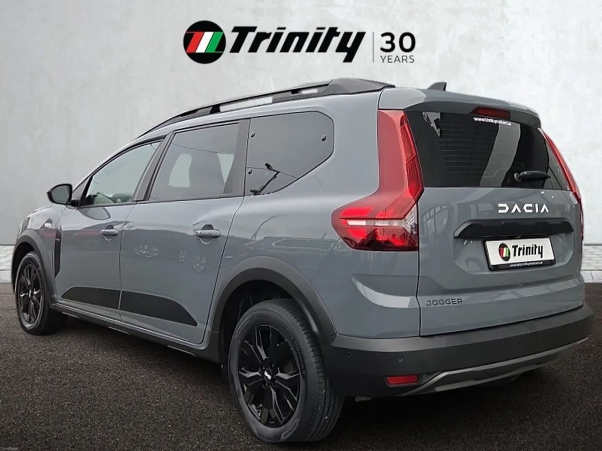 Dacia Jogger 7 SEATS** ONE OWNER FROM NEW ** EXTRE - Image 3