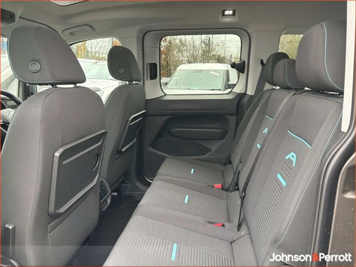 Ford Tourneo Connect 5 Seater I Available in Diffe - Image 5