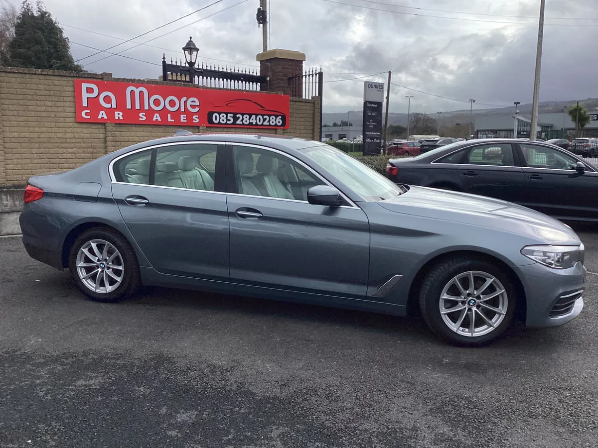 BMW 5-Series ** AUTOMATIC * SAT NAV - Image 3