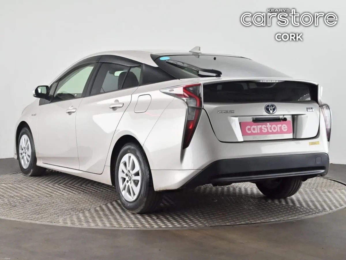Toyota Prius 1.8 Hybrid Auto - Image 3