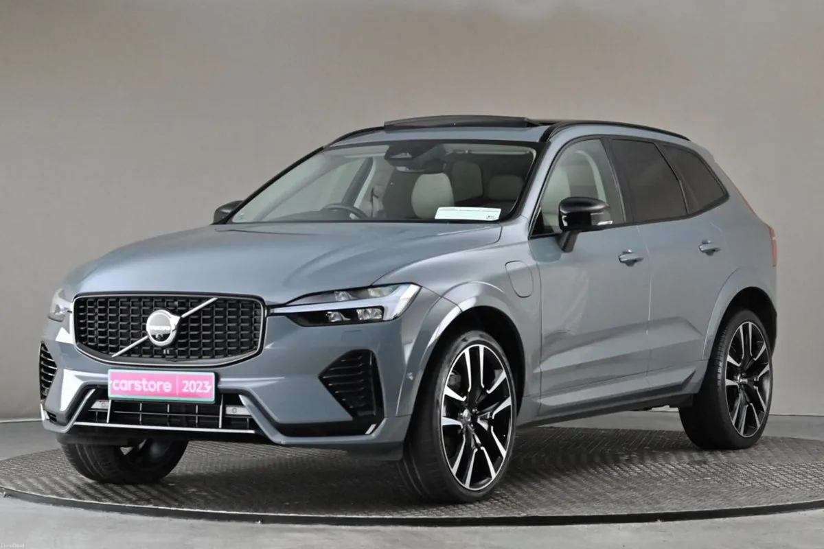Volvo XC60 2.0 ULTIMTE T8 RECHARGE AWD **360 PARK - Image 3