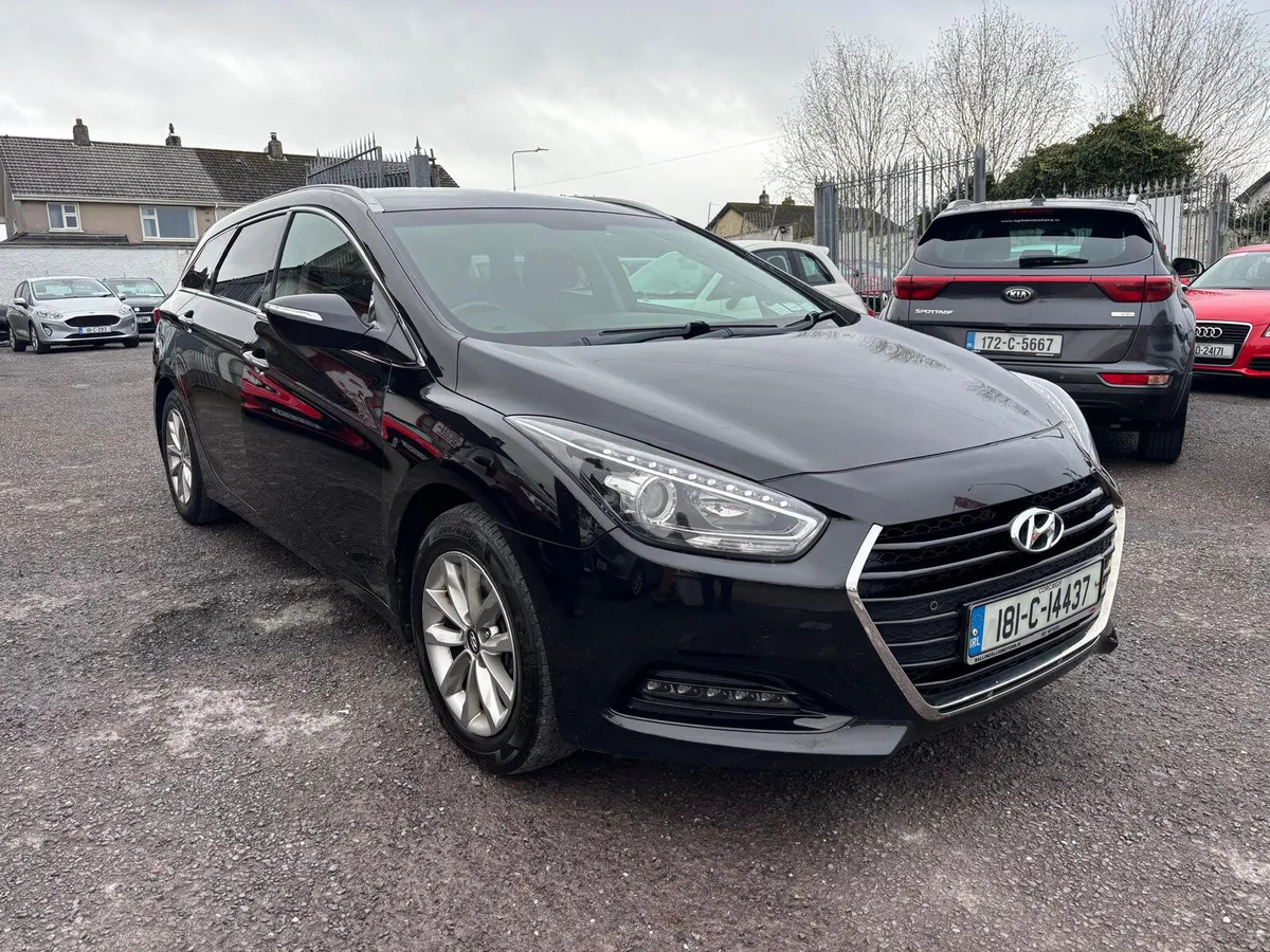 Hyundai i40 2018  ESTATE  DIESEL   FINANCE  NCT 28 - Image 1