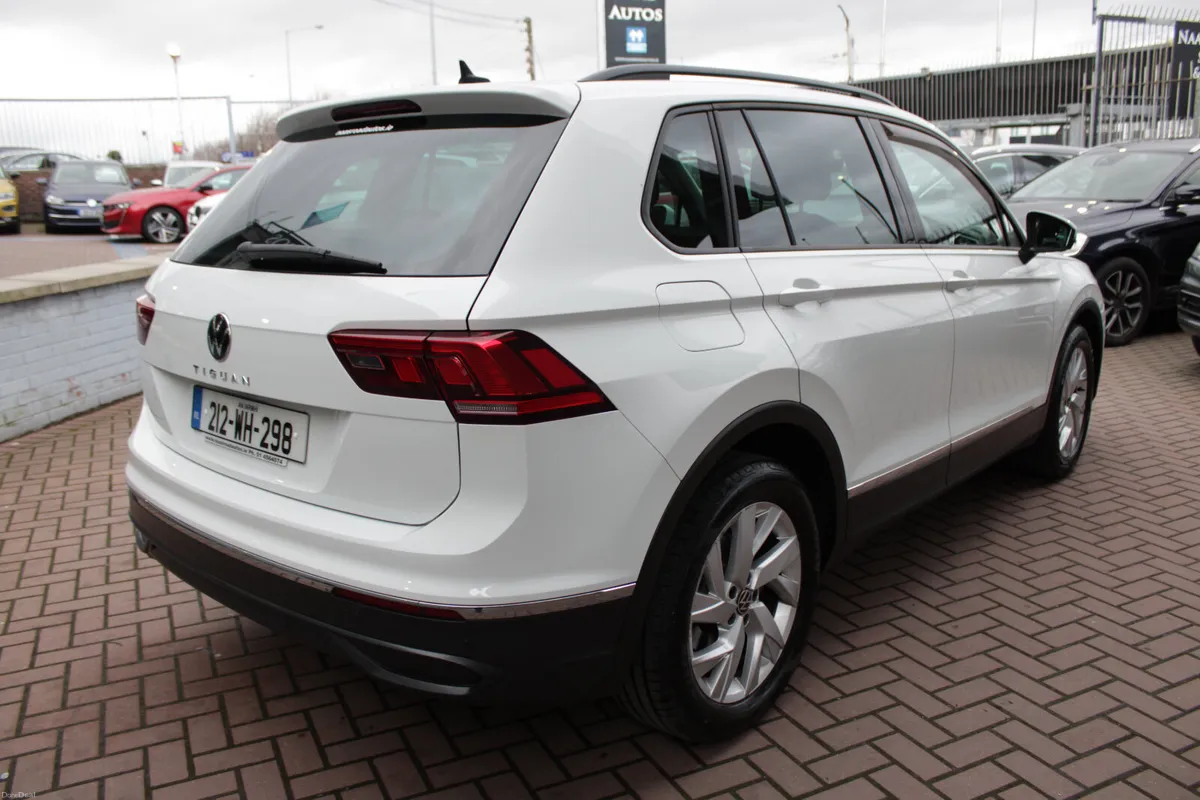 Volkswagen Tiguan 2021 - Image 4