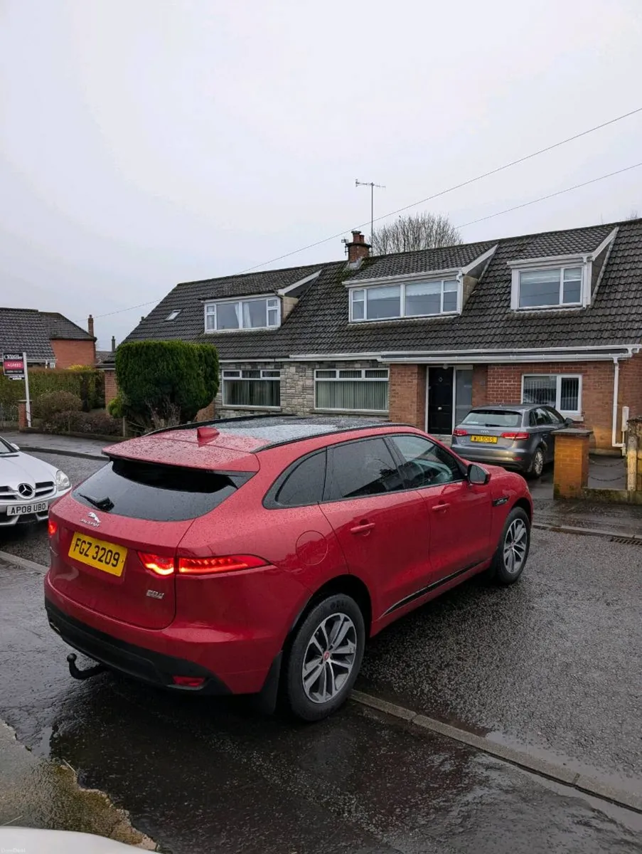 Jaguar F Pace - Image 2