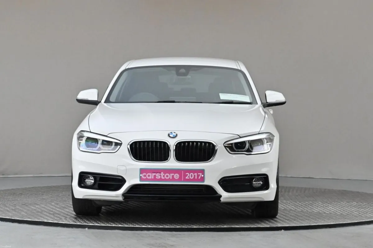 BMW 1-Series 118i SPORT LINE **REVERSE CAM**SPORT - Image 3