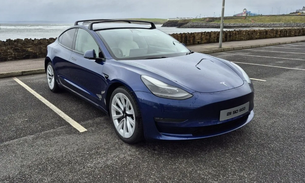 AWD LONG RANGE Tesla Model 3 2021 - Image 1