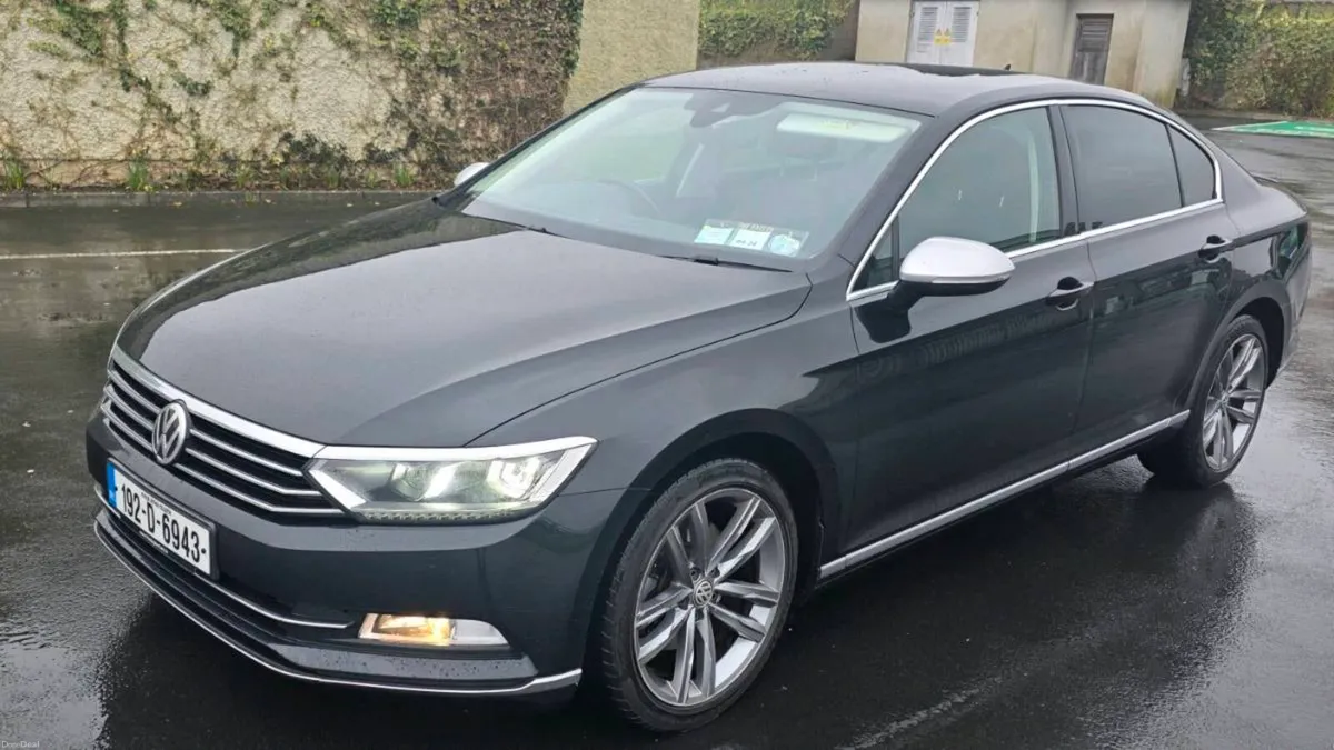 2019 vw passat - Image 2