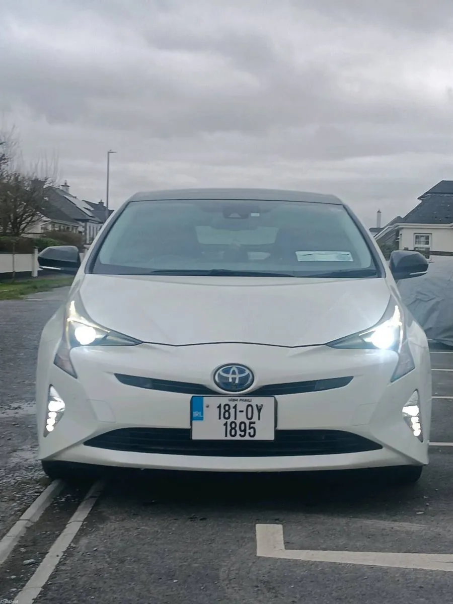 2018 Toyota Prius 'pearl' - Image 1