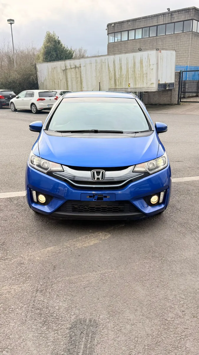 Honda Fit Hybrid 2014 - Image 2