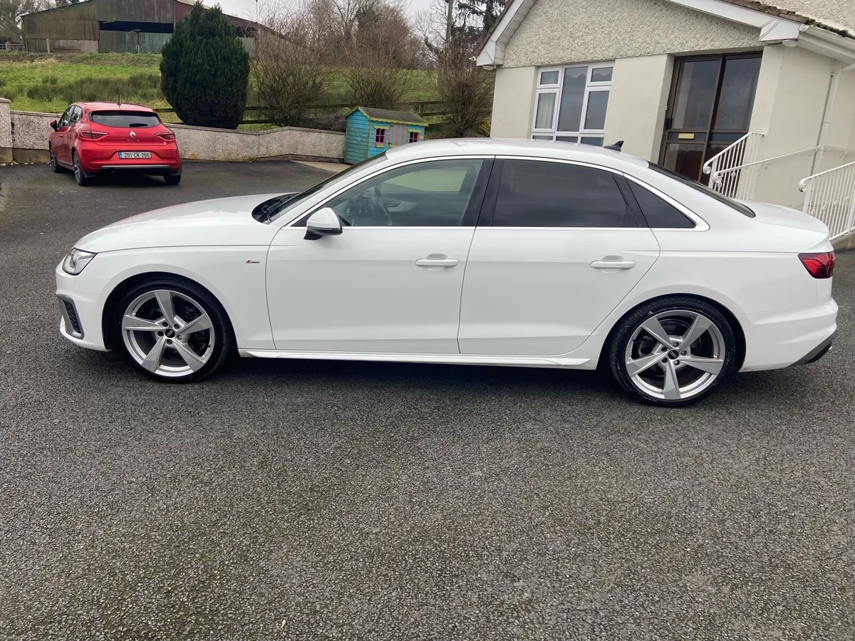 Audi A4 2.0td S Line Automatic - Image 4