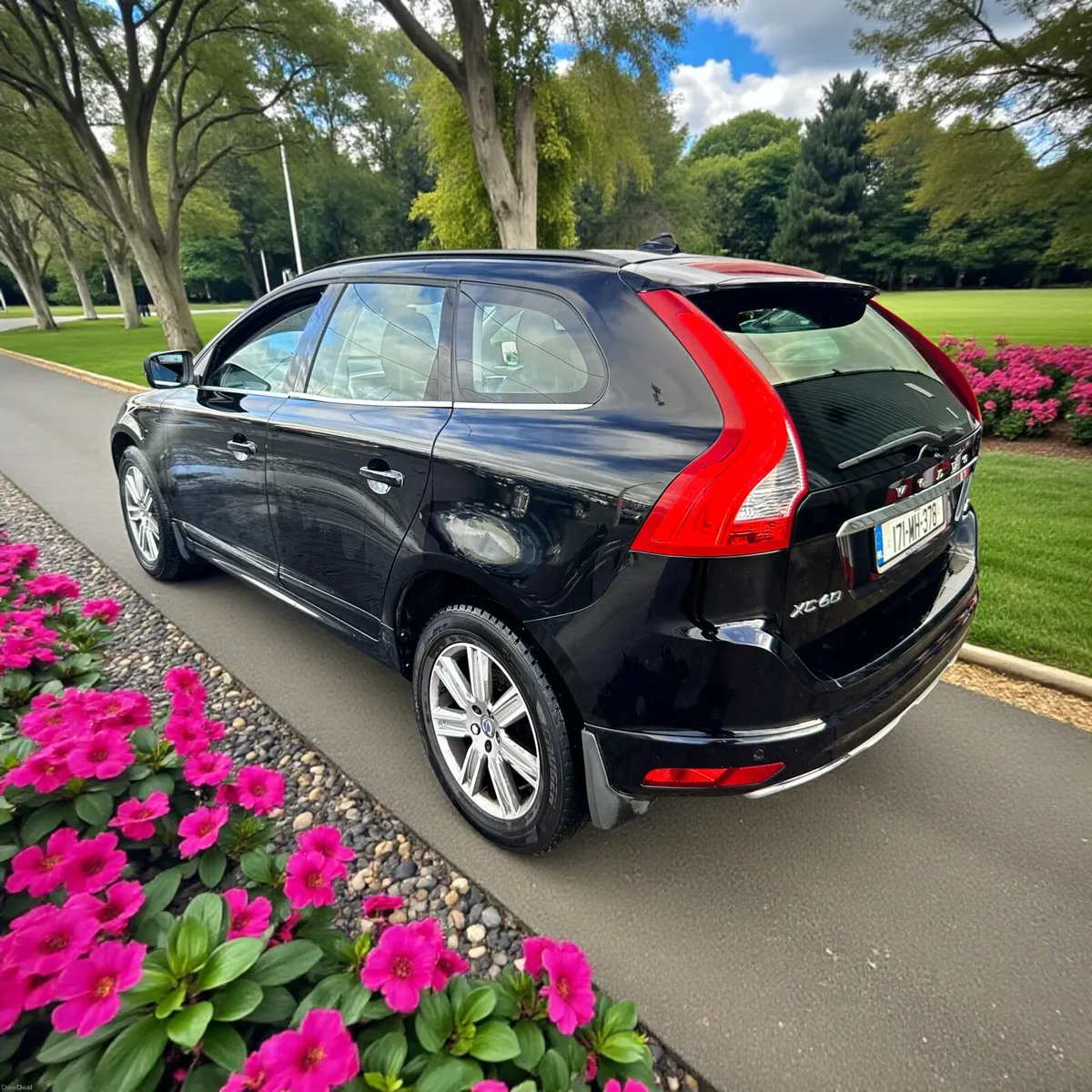 2017 Volvo XC60 D4 2.0 (190hp) FWD SE - Image 2