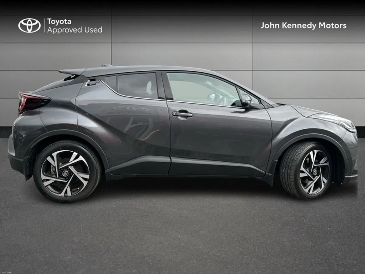 Toyota C-HR HYBRID SPORT - Image 3