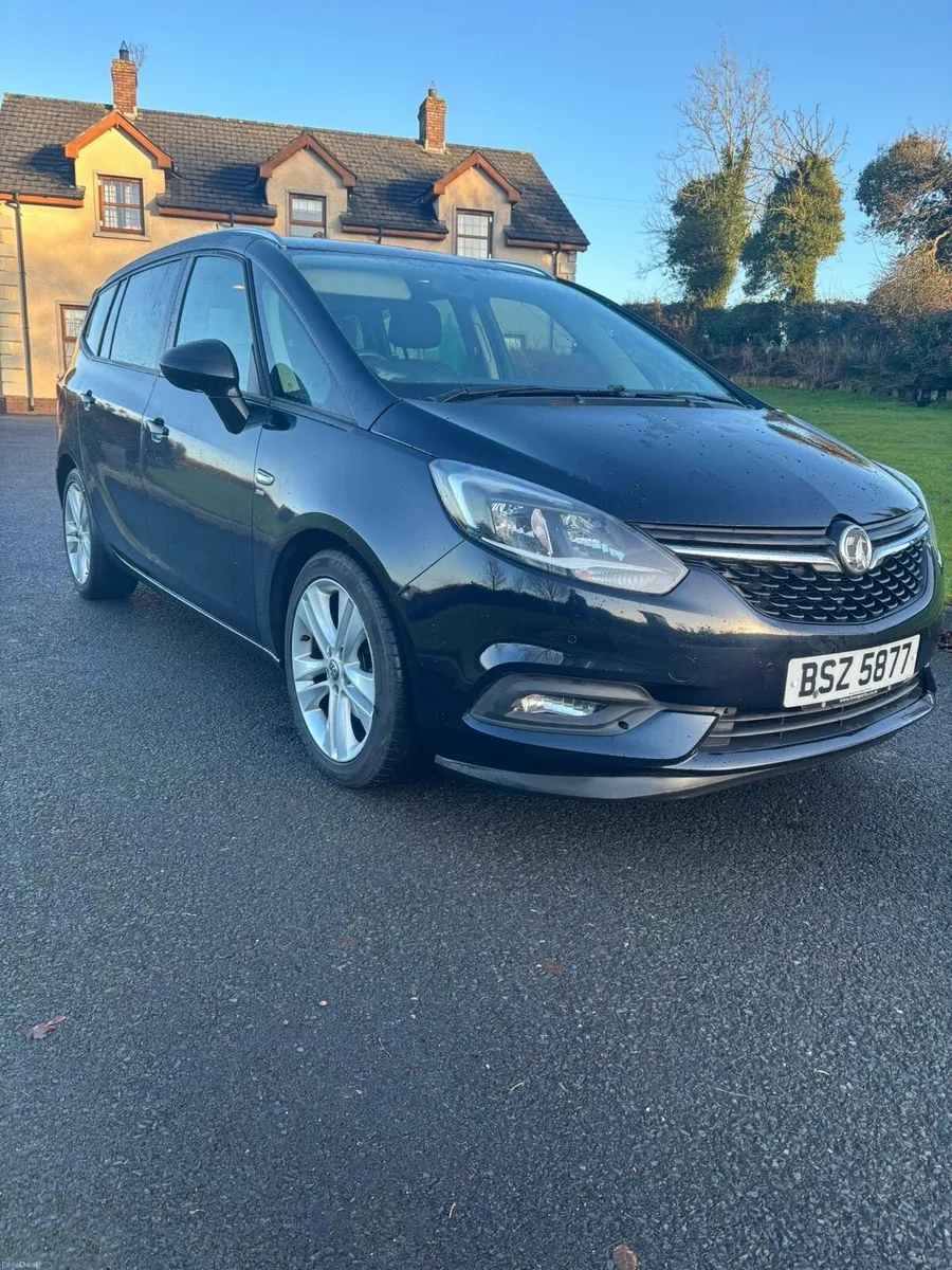 2018 Vauxhall Zafira 7 seater - Image 1