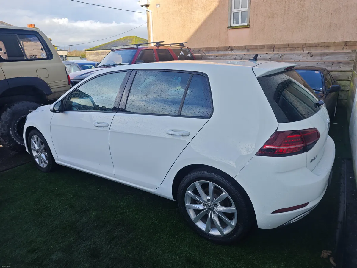 Vw Golf 2018 1.4Tsi 150HP Highline DSG - Image 2