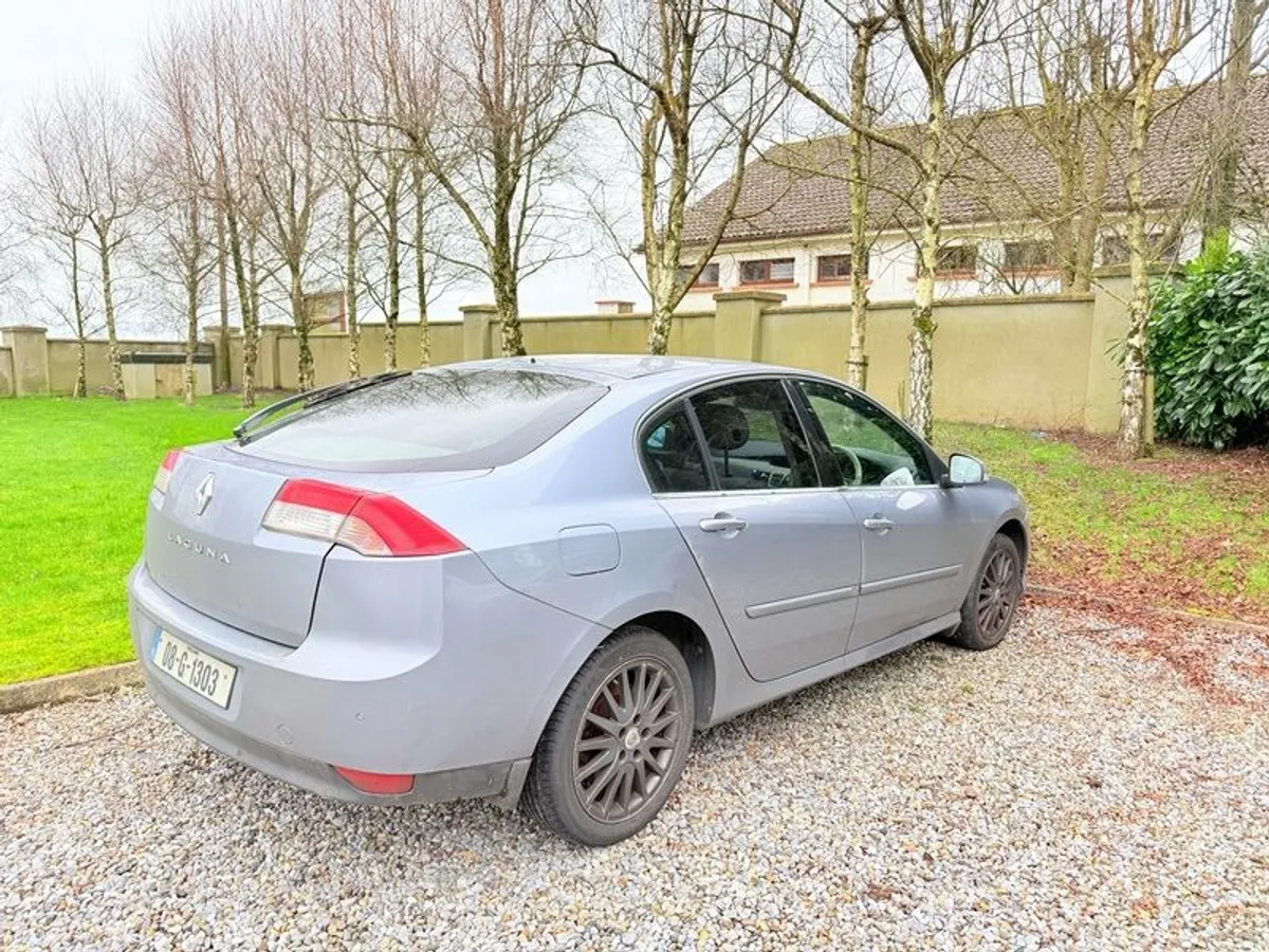 2008 Renault Laguna - Image 1