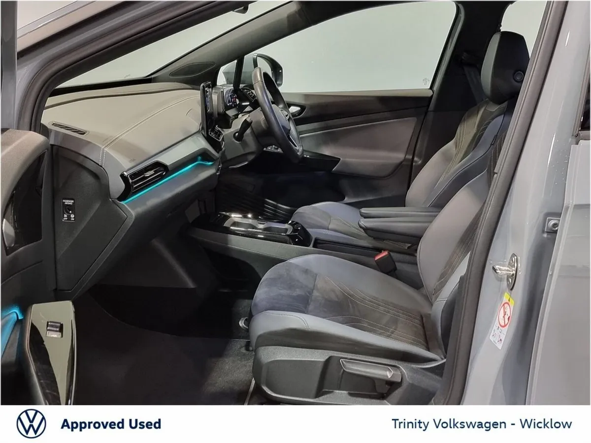 Volkswagen ID.4 ** PRO LIFE ** 77kWh ** 174BHP ** - Image 4