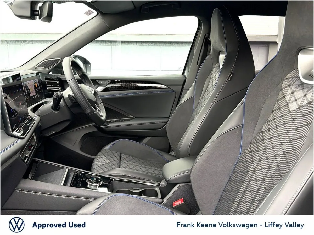 Volkswagen Tiguan R-LINE AUTO 2.0 TDI 150HP *NEW M - Image 4