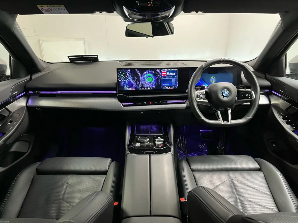 BMW 5-Series 530e M-Sport - Reversing Camera - Sat - Image 4