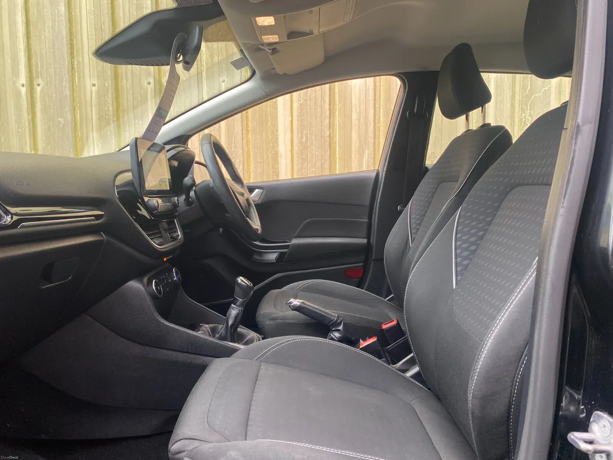 Ford Fiesta 2018///TITANIUM//FINANCE AVAILABLE - Image 4