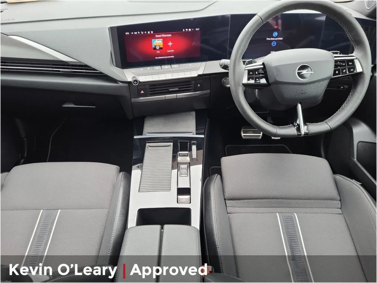 Opel Astra 5Dr SRI 1.2 Turbo 130PS 8 Speed Auto - Image 3