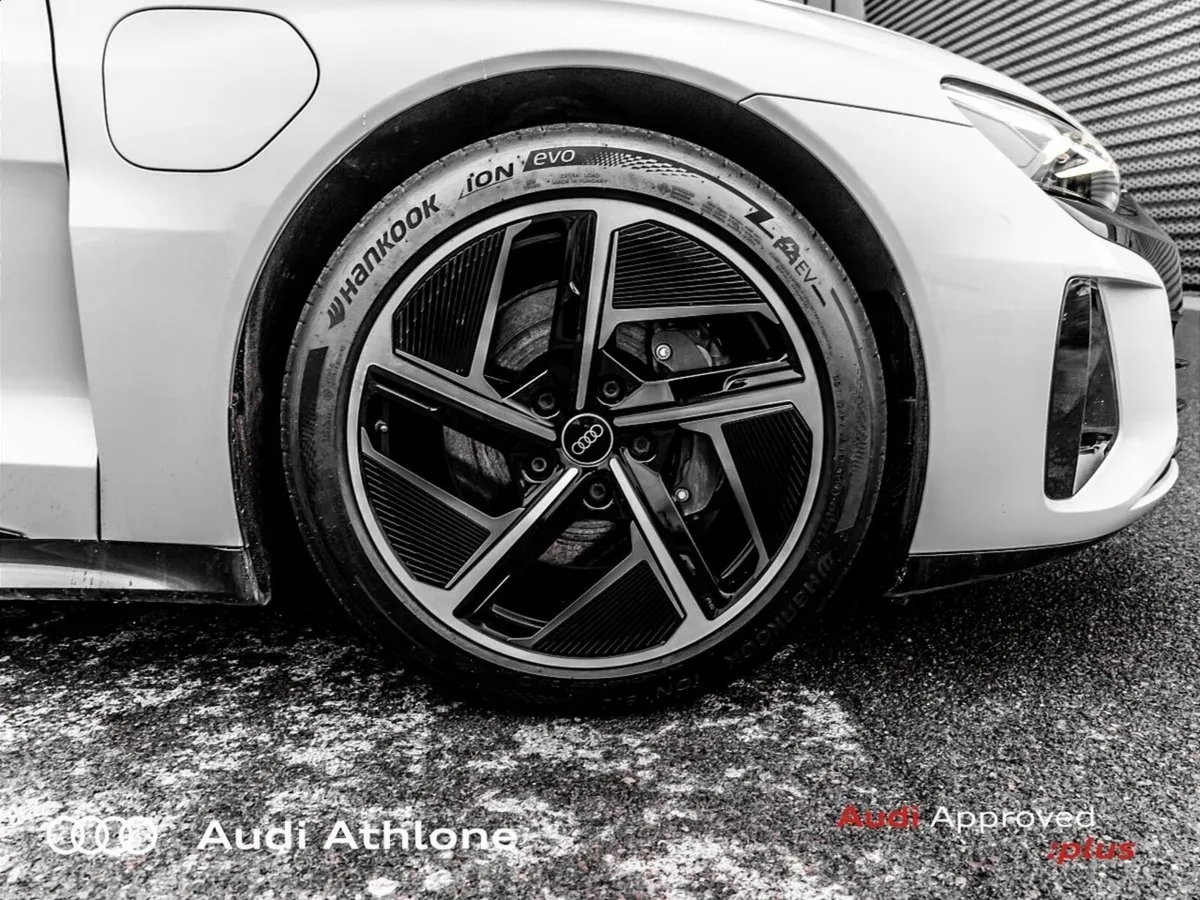 Audi e-tron GT 469BHP 630Nm quattro - Image 4
