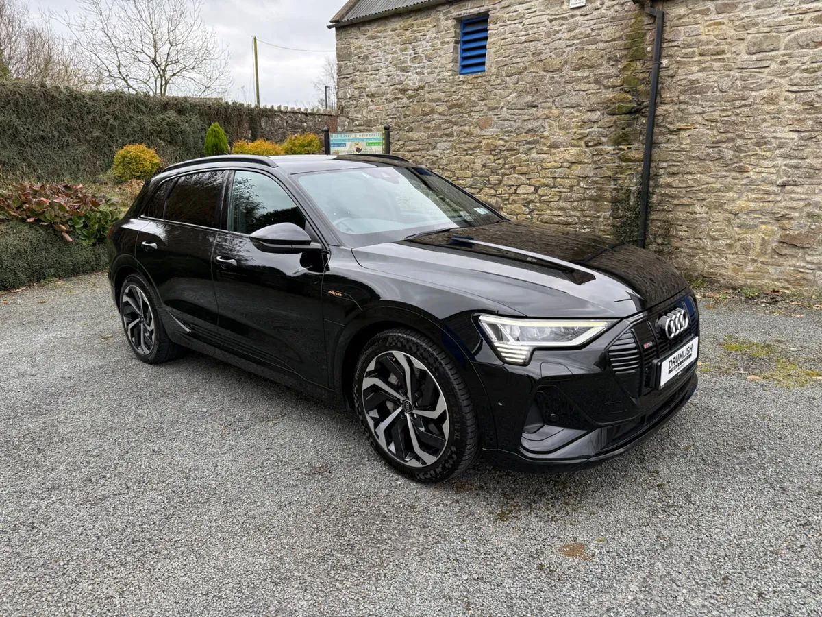 2022 Audi e-tron Quattro 55 95KWH Black Edition - Image 1