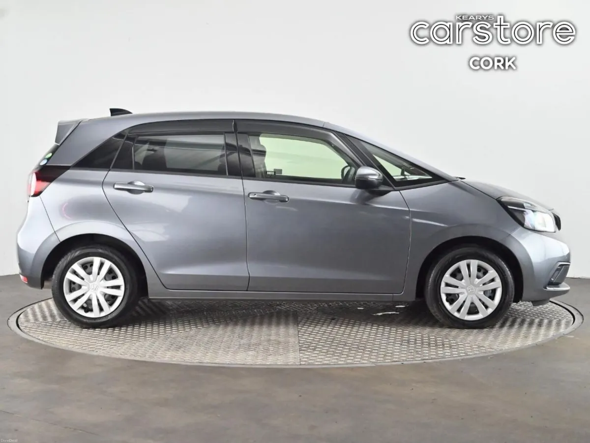 Honda Fit HYBRID 5DR AUTO - Image 2