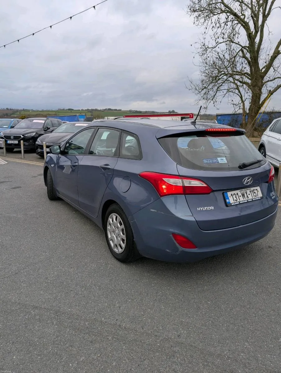 2013 Hyundai i30 Estate tax and tested - Image 2
