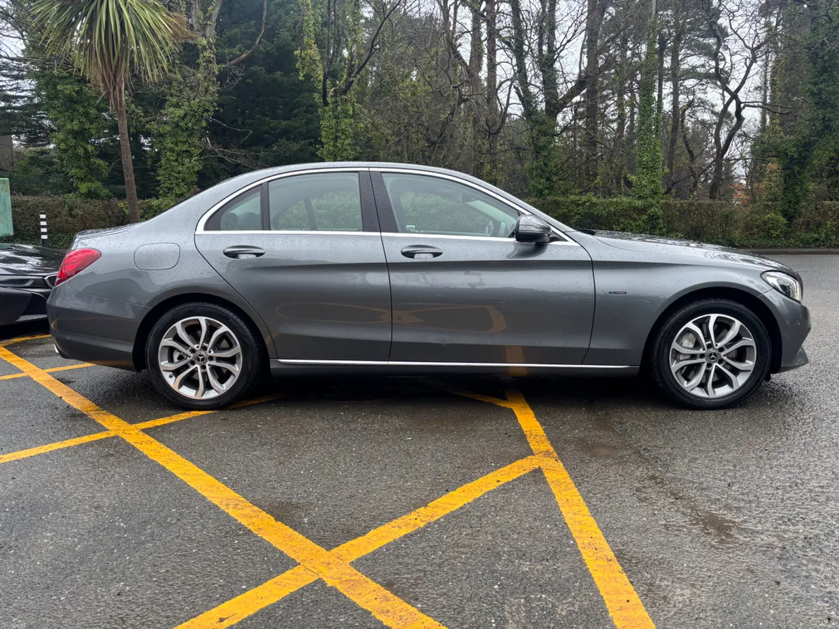 MERCEDES C350e - PETROL PLUG IN HYBRID - 1 OWNER - Image 4