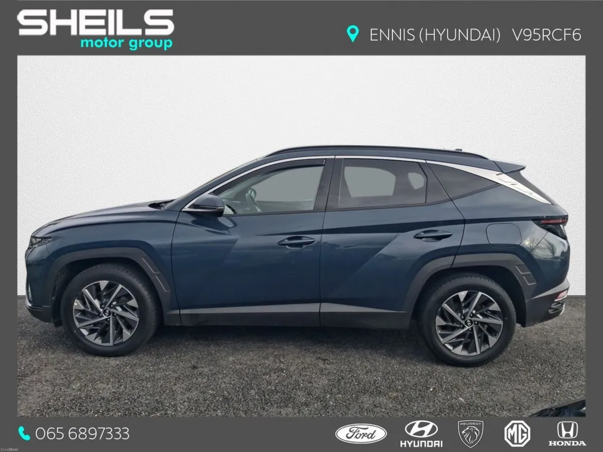 Hyundai Tucson 2WD Executive Plus - Image 6