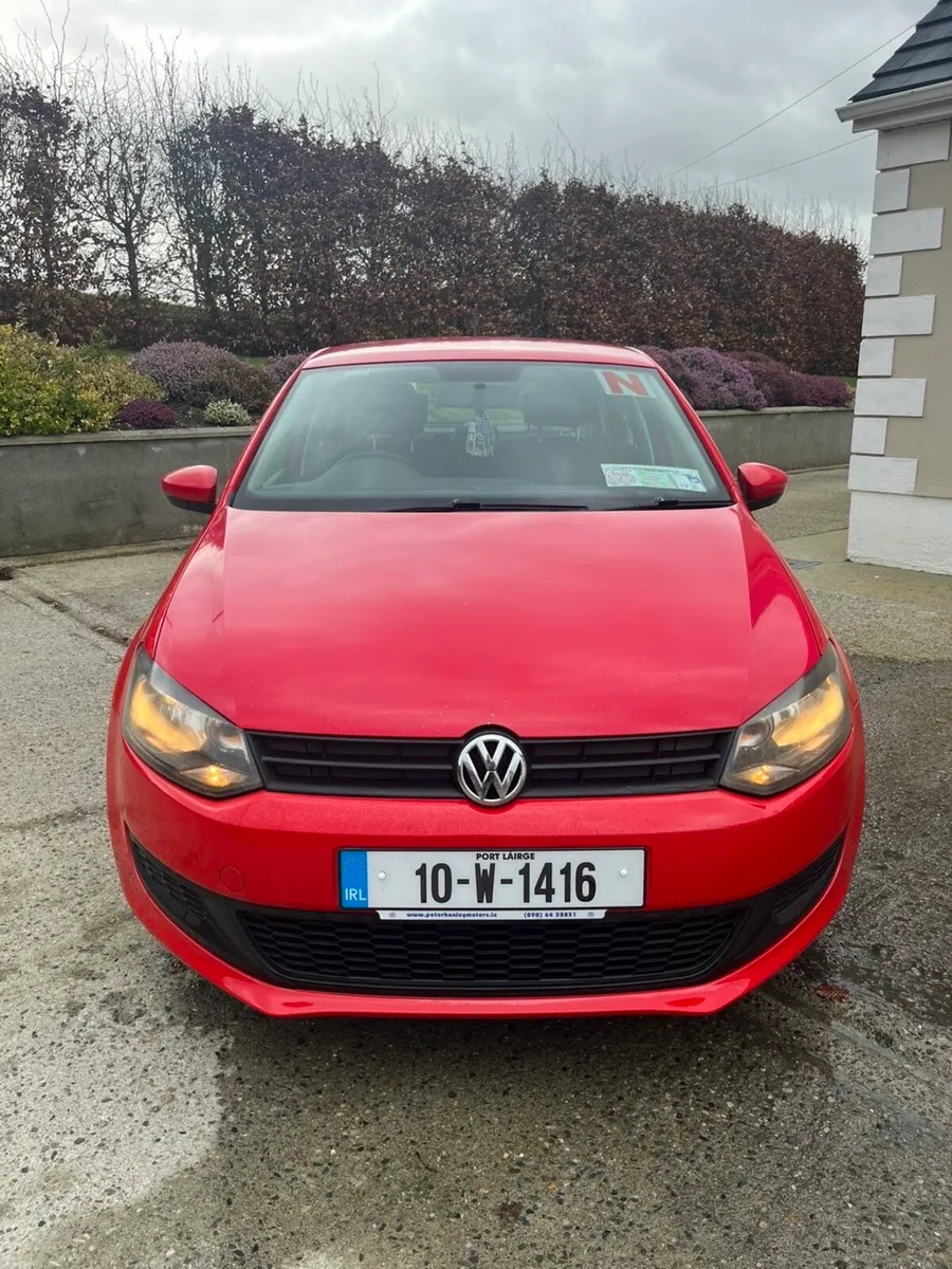 2010 Red Volkswagen Polo - Image 4