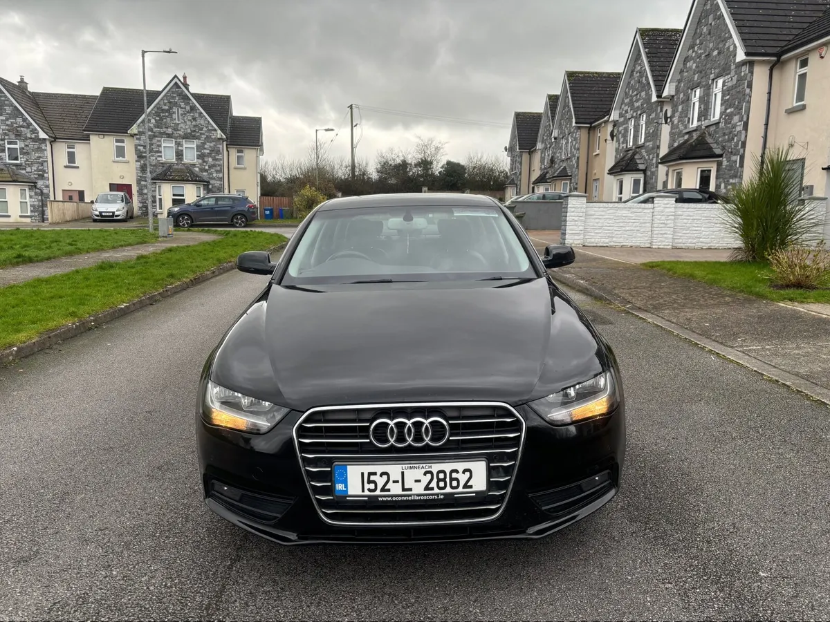 152 Audi A4 TECHNIK ultra high spec model 2.0 TDI - Image 3