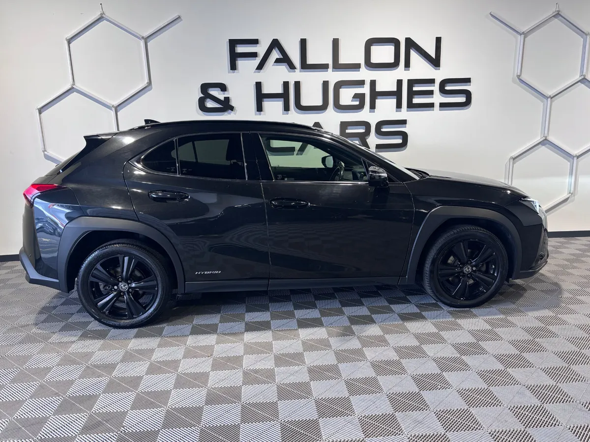 Lexus UX 250H PREMIUM SPORT EDITION // 212 REG - Image 4